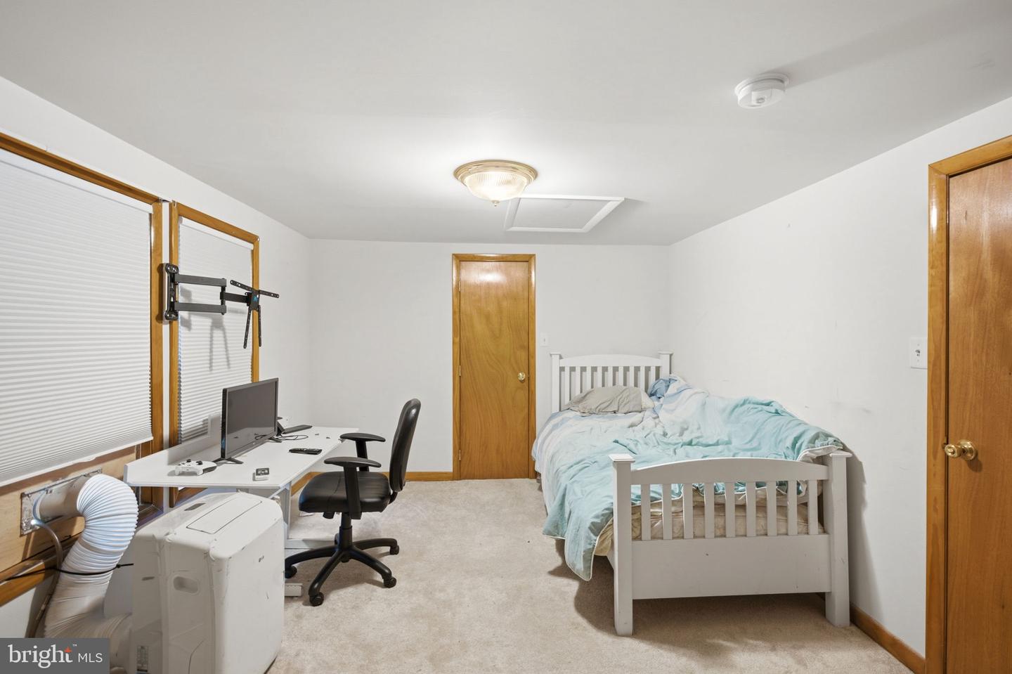 221 Dale St Property Photo 14