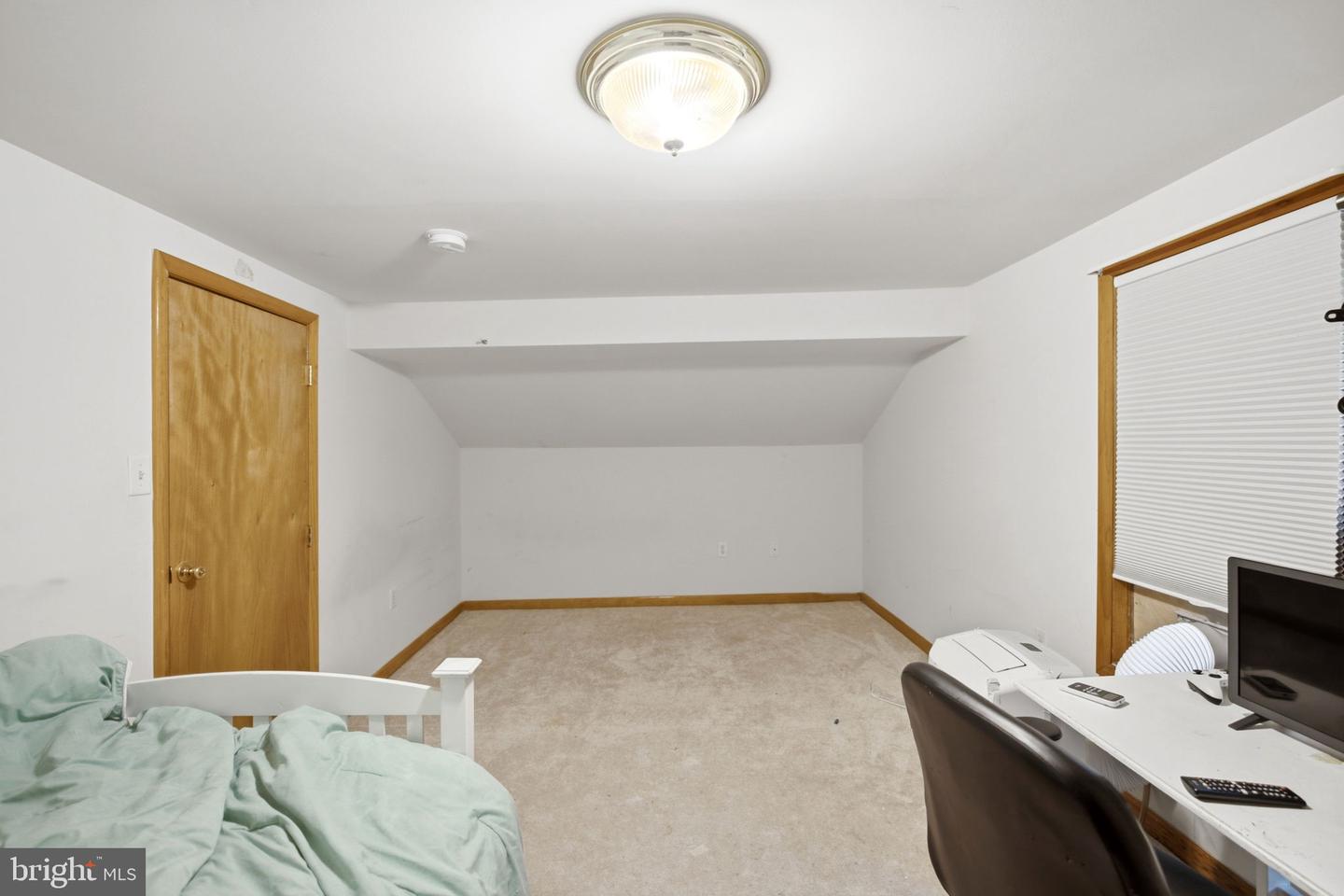 221 Dale St Property Photo 15