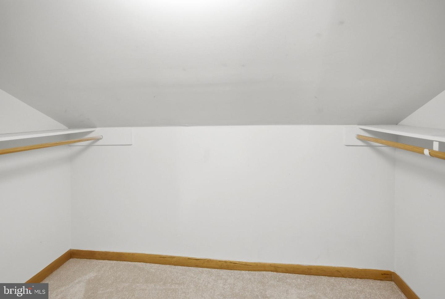 221 Dale St Property Photo 18