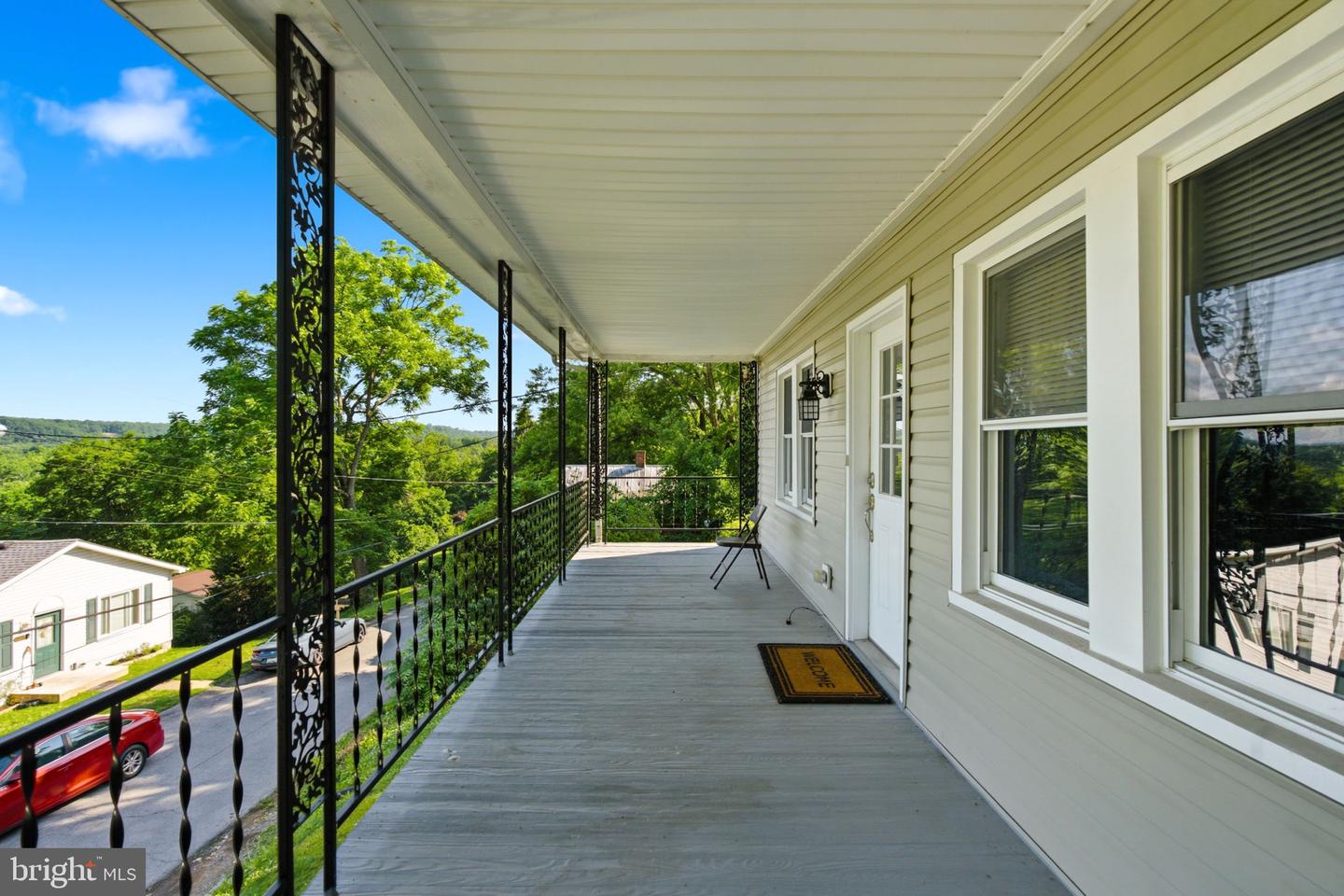 221 Dale St Property Photo 32