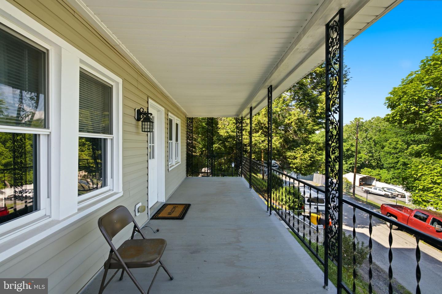 221 Dale St Property Photo 33