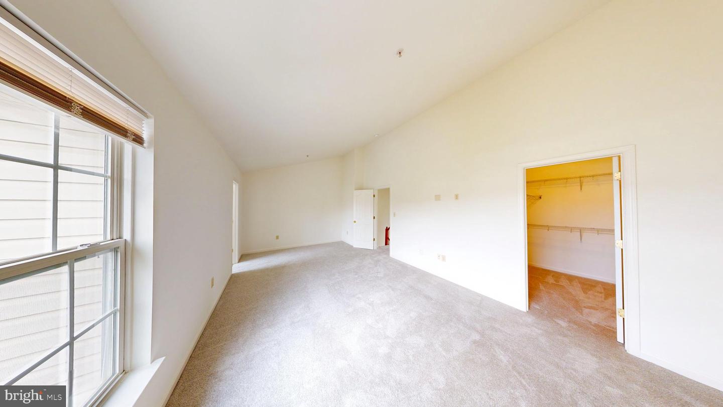 17619 Potter Bell Way Property Photo 12