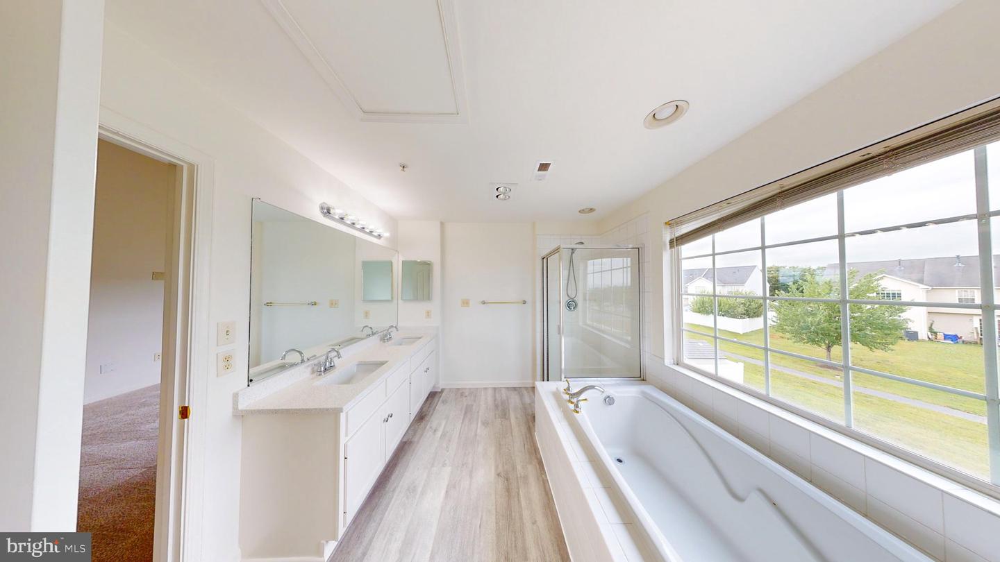 17619 Potter Bell Way Property Photo 15