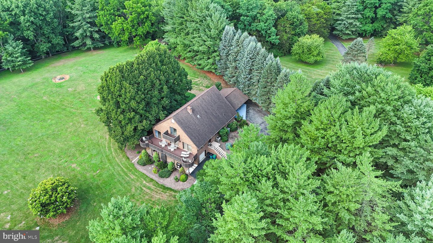 19058 Keedysville Rd Property Photo 1