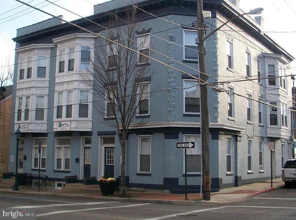 201 E FRANKLIN ST #2 Property Photo 1