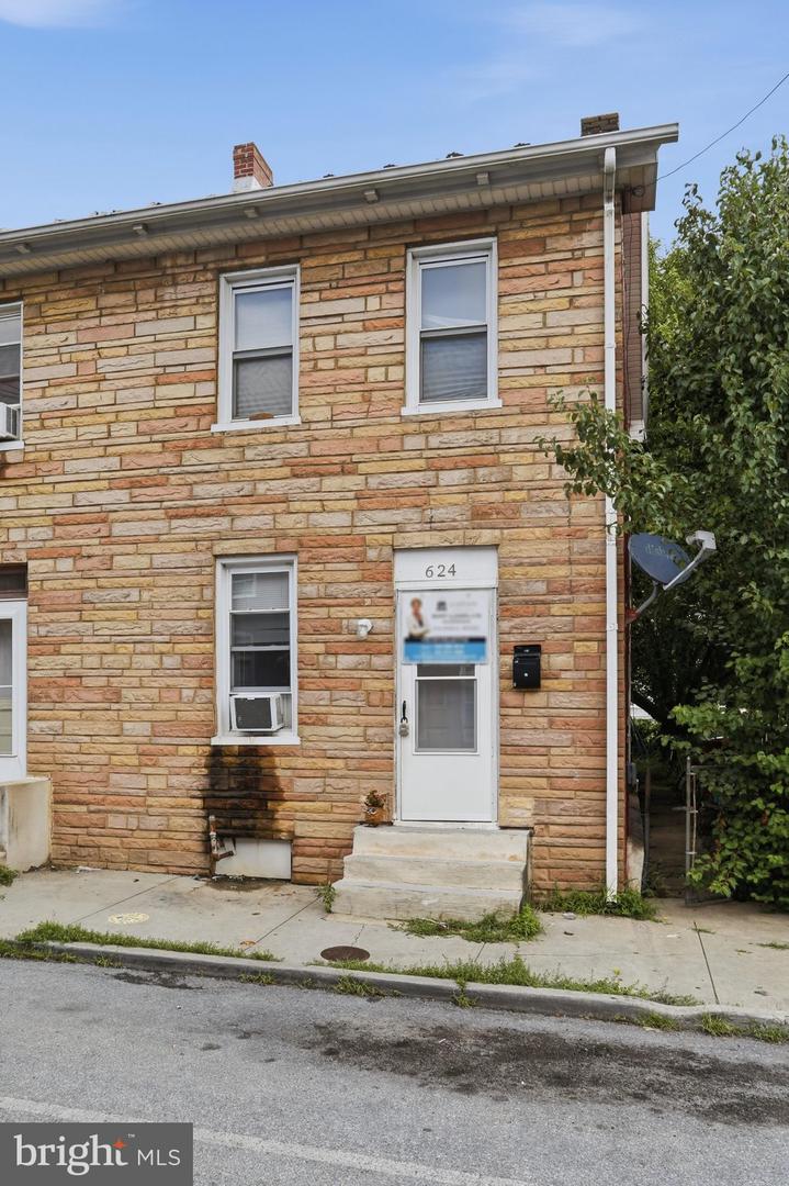 624 George St Property Photo 18