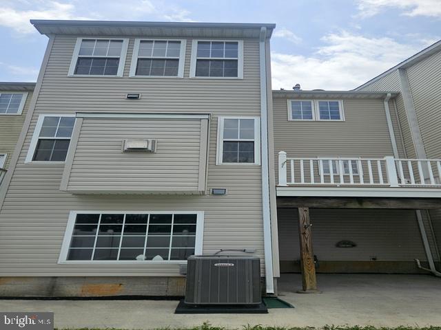 10322 Lantern Ln Property Photo 15