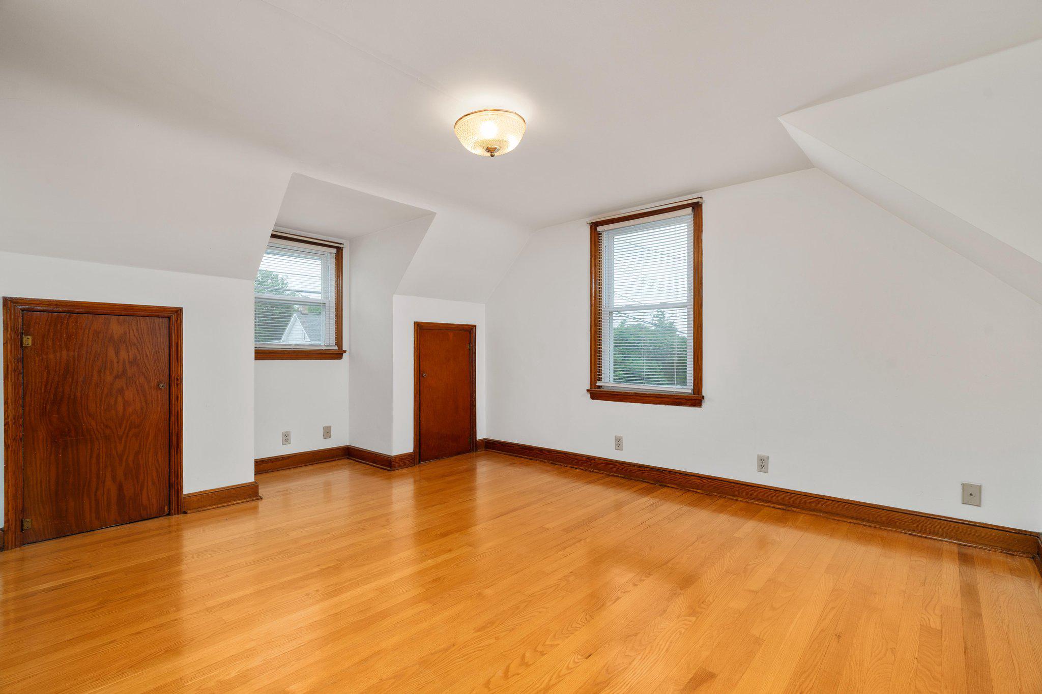 20330 Jefferson Blvd Property Photo 16