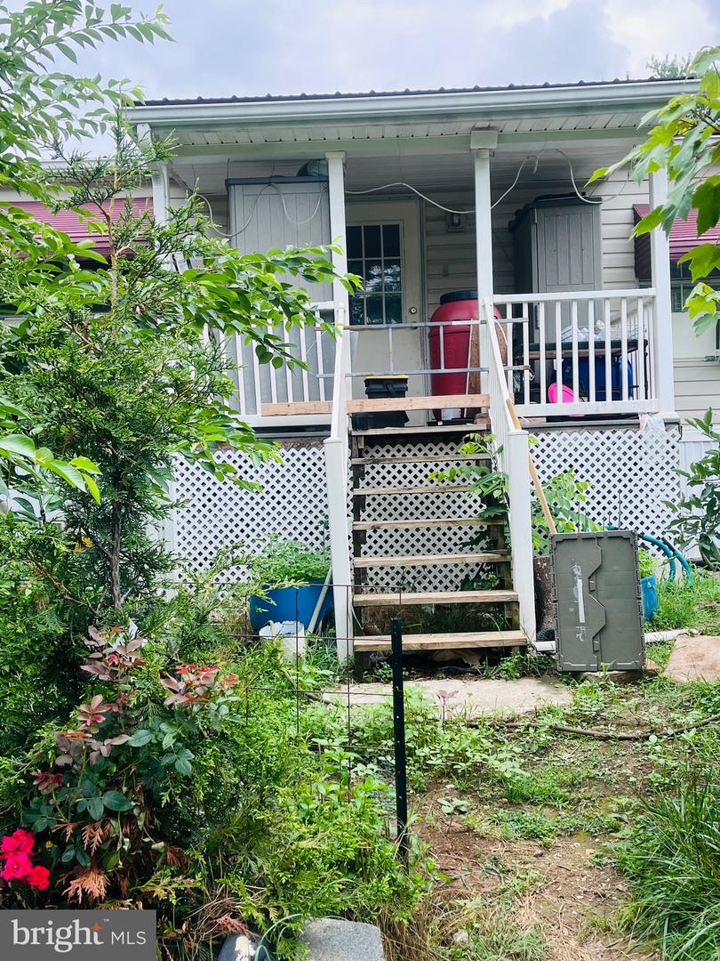 17101 Miner Ave Property Photo 5