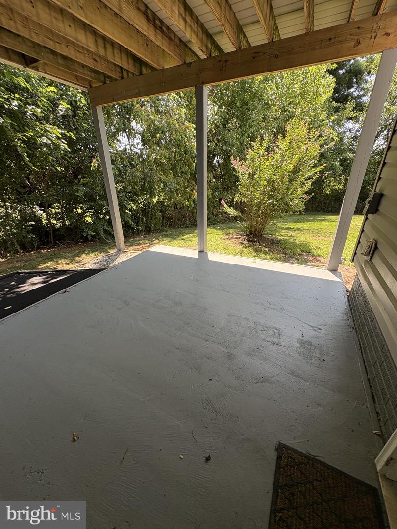 10325 Lantern Ln Property Photo 12