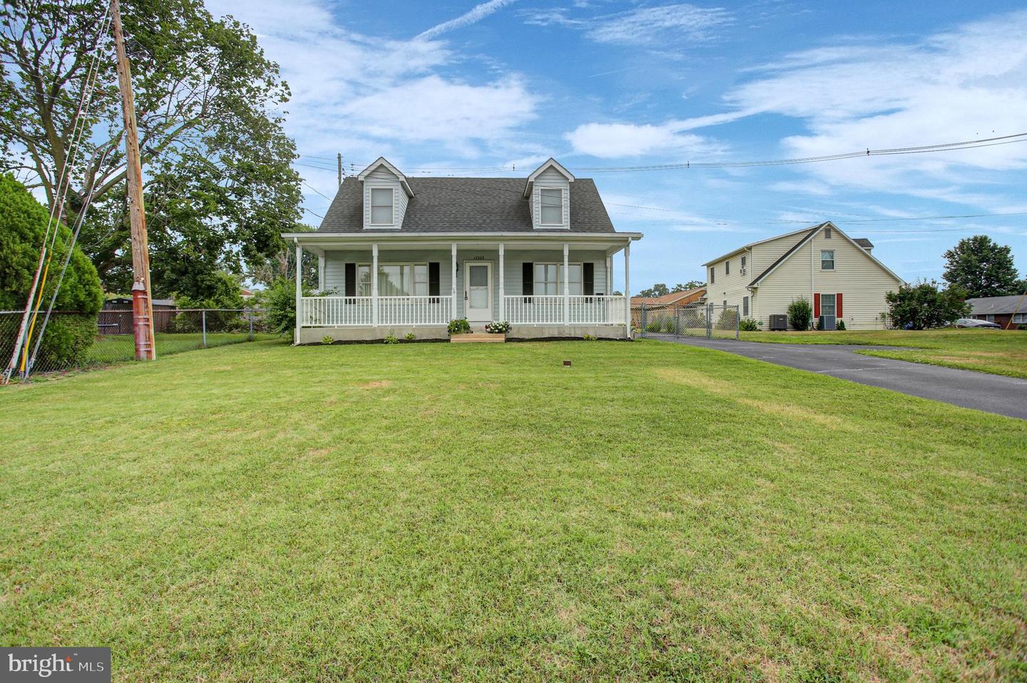 17203 AMBER DR Property Photo 1