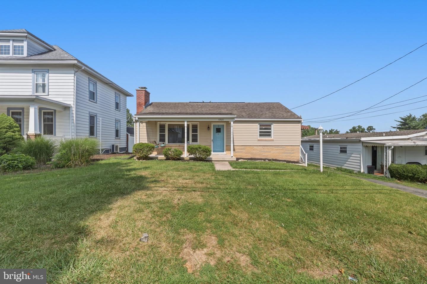 10920 Bower Ave Property Photo 2