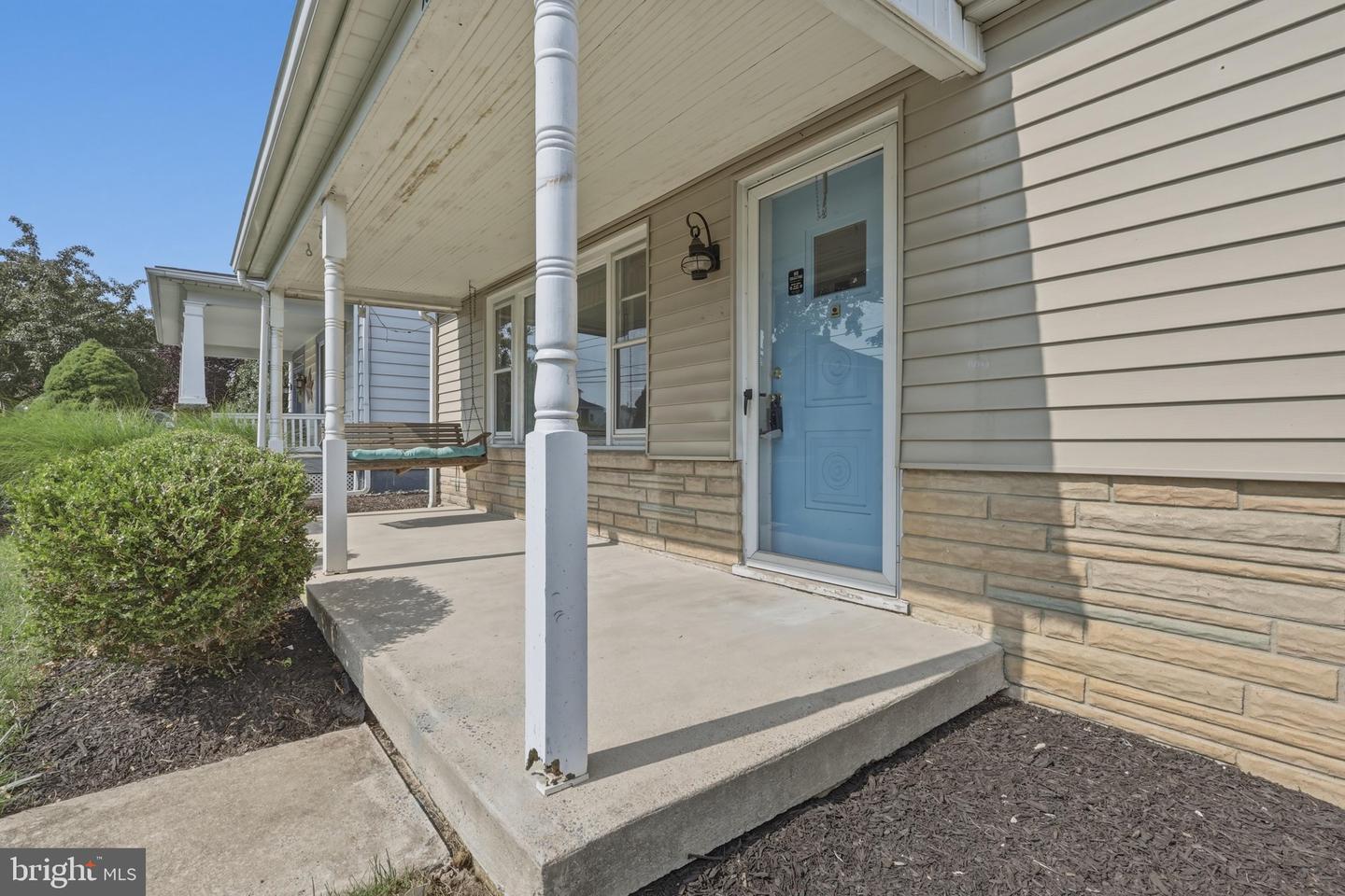 10920 Bower Ave Property Photo 5