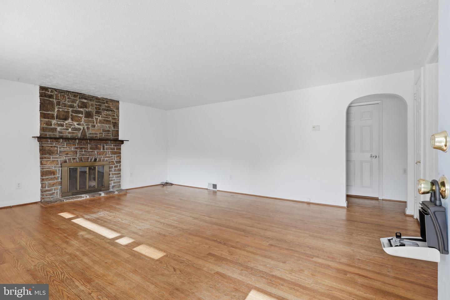 10920 Bower Ave Property Photo 6