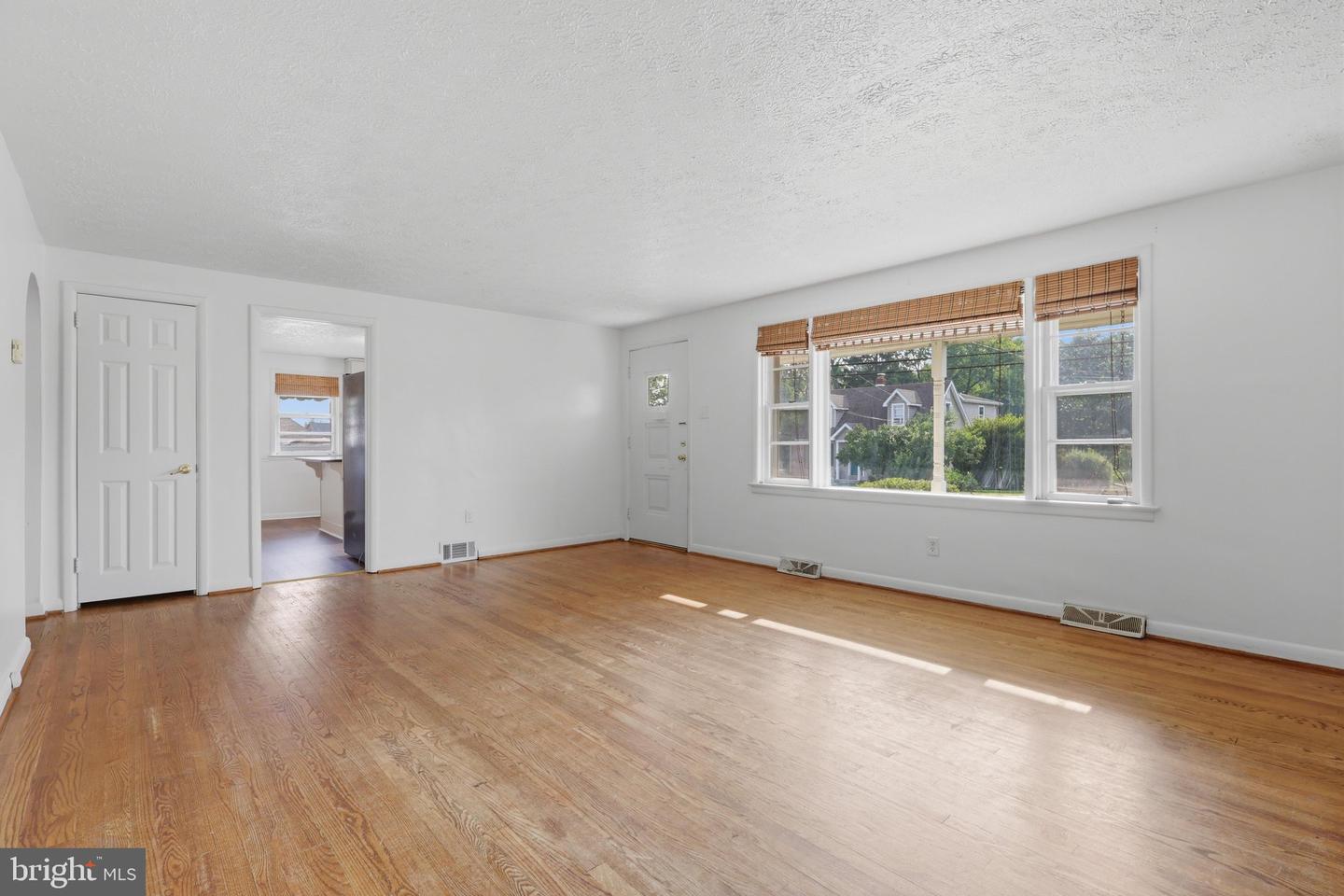 10920 Bower Ave Property Photo 9