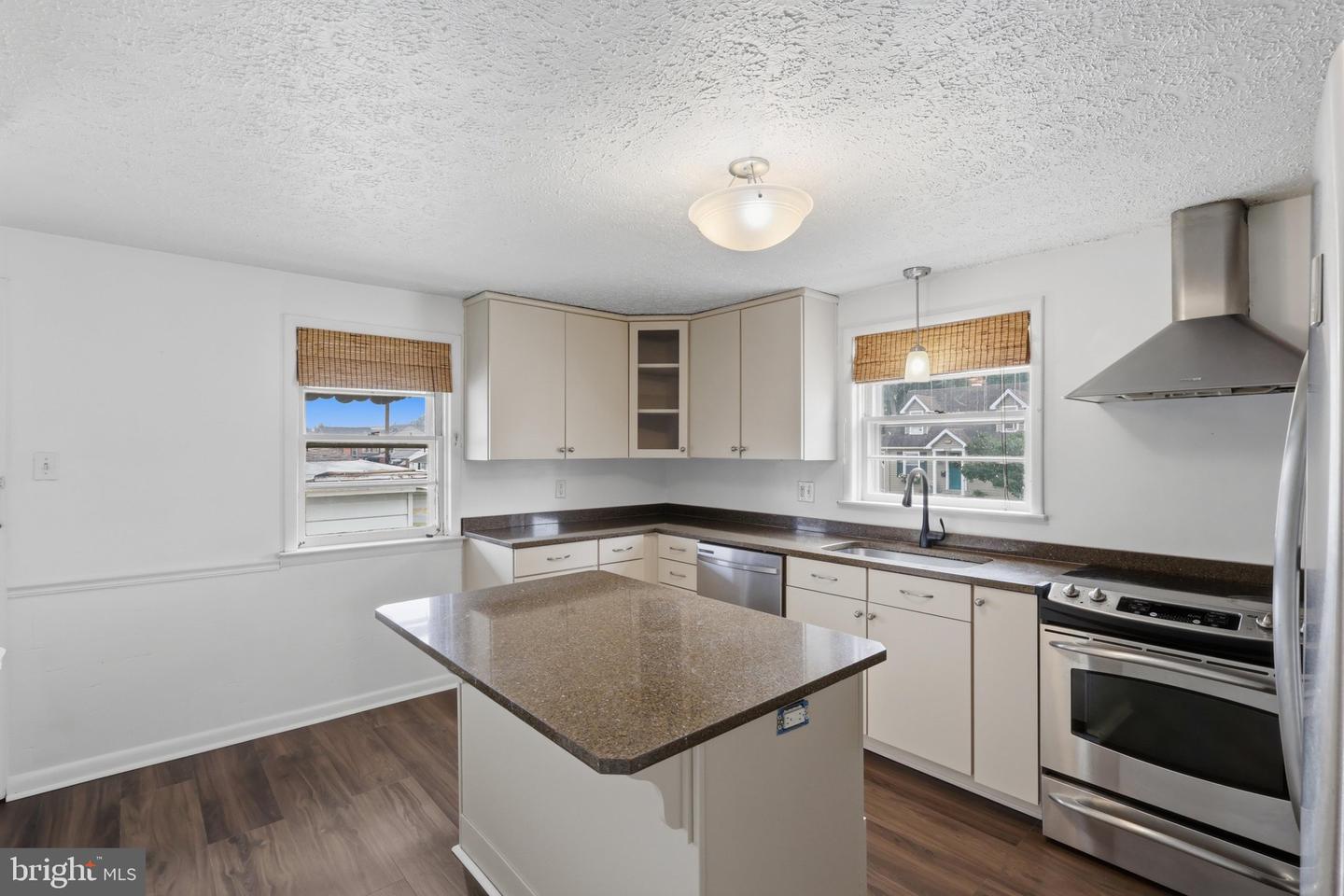 10920 Bower Ave Property Photo 15