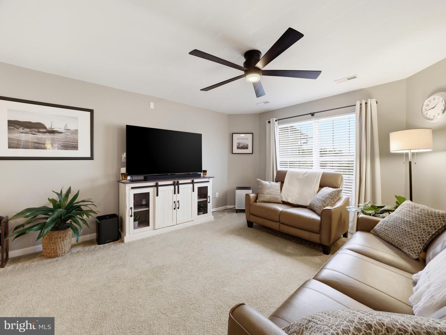 2018 Windsong Dr #3a Property Photo 5