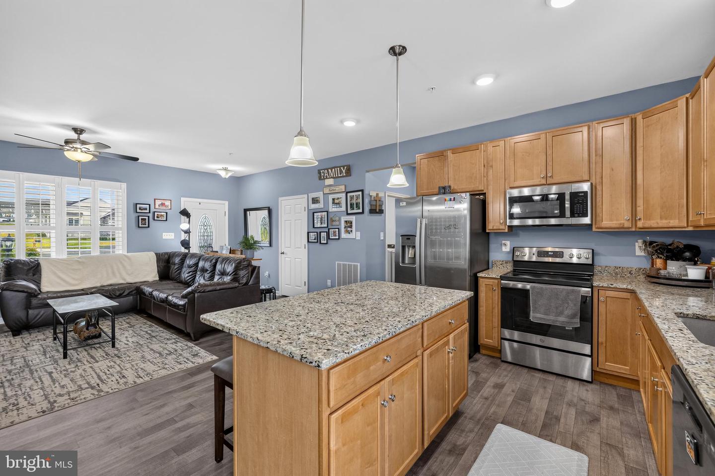 13862 Patriot Way Property Photo 8