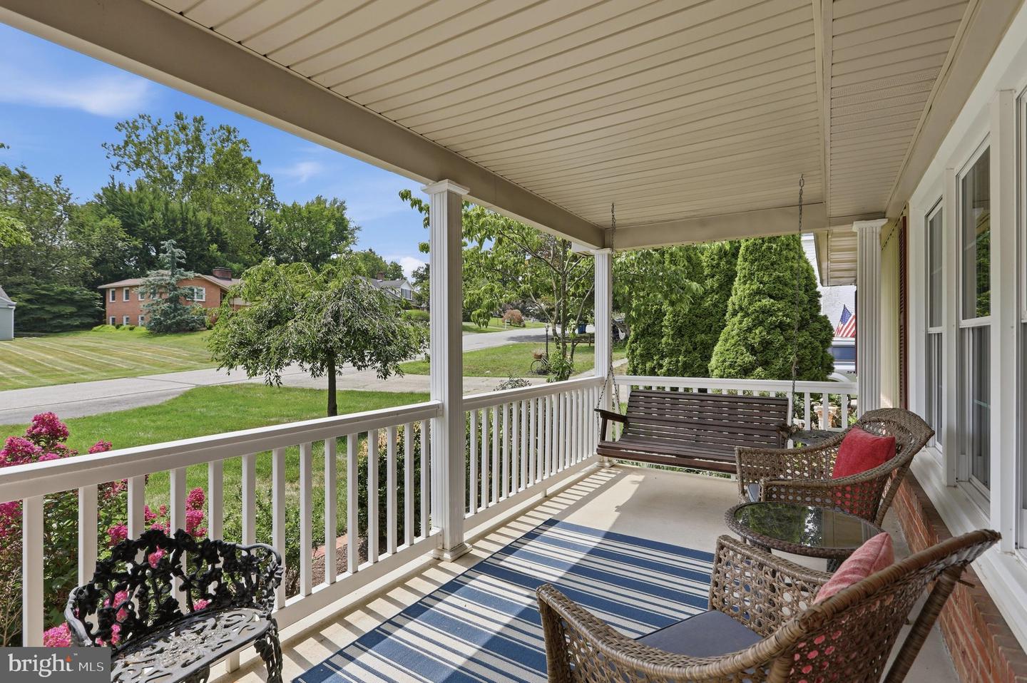 18820 Rolling Rd Property Photo 8