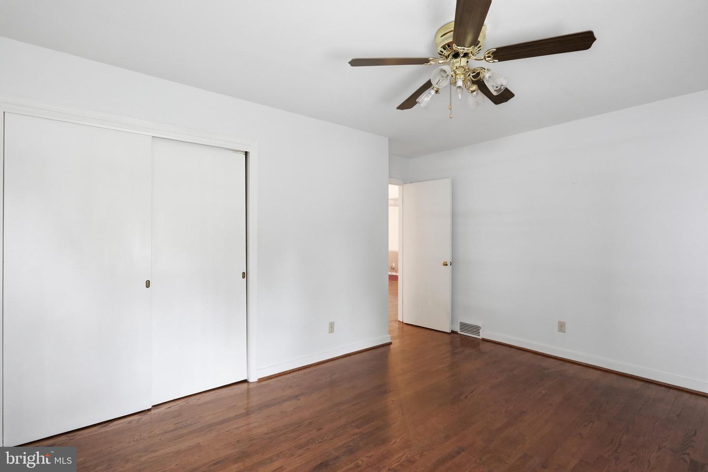 18820 Rolling Rd Property Photo 29