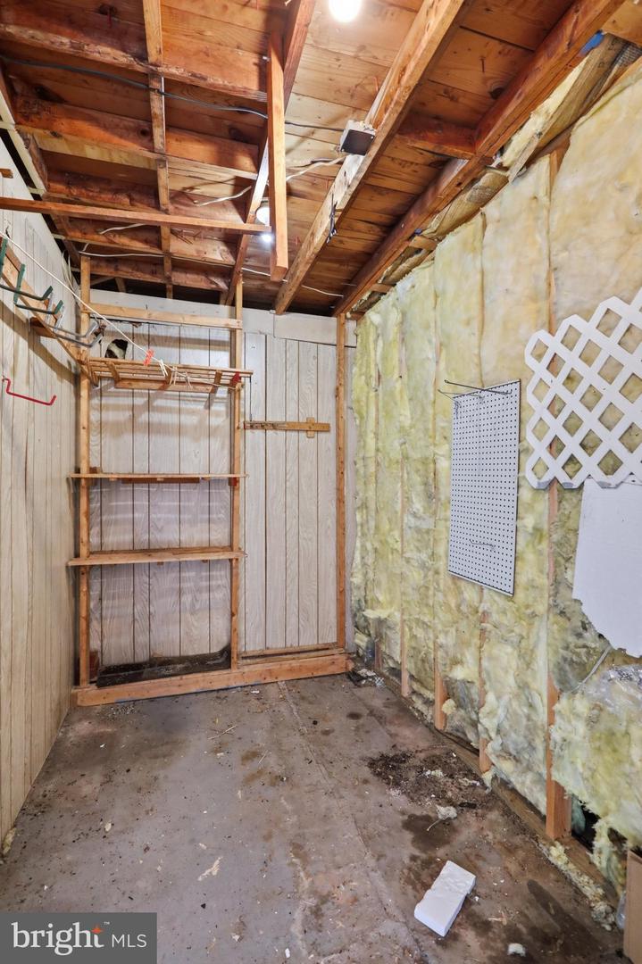 18820 Rolling Rd Property Photo 39