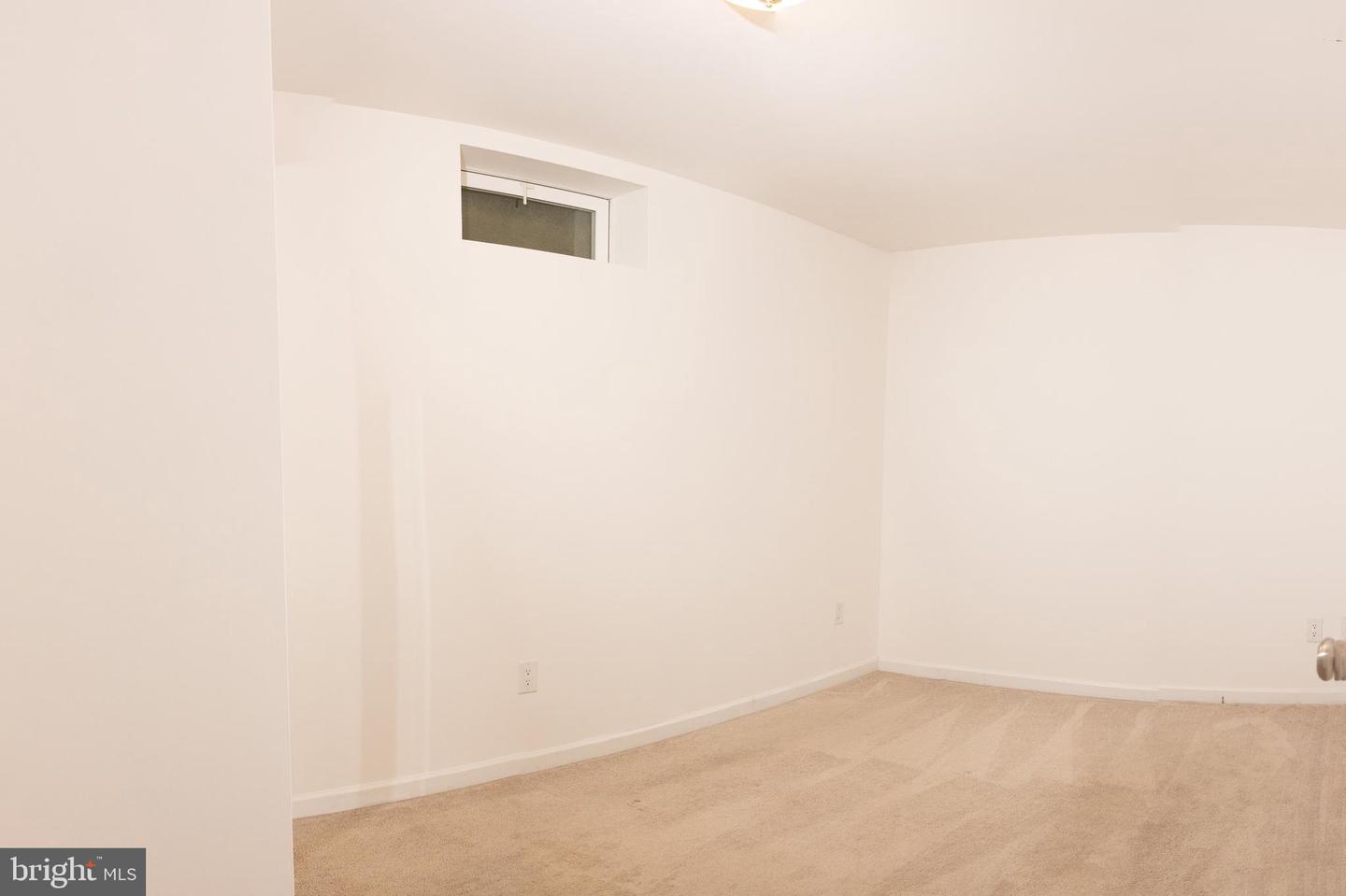 18136 Prestwick Ter Property Photo 10
