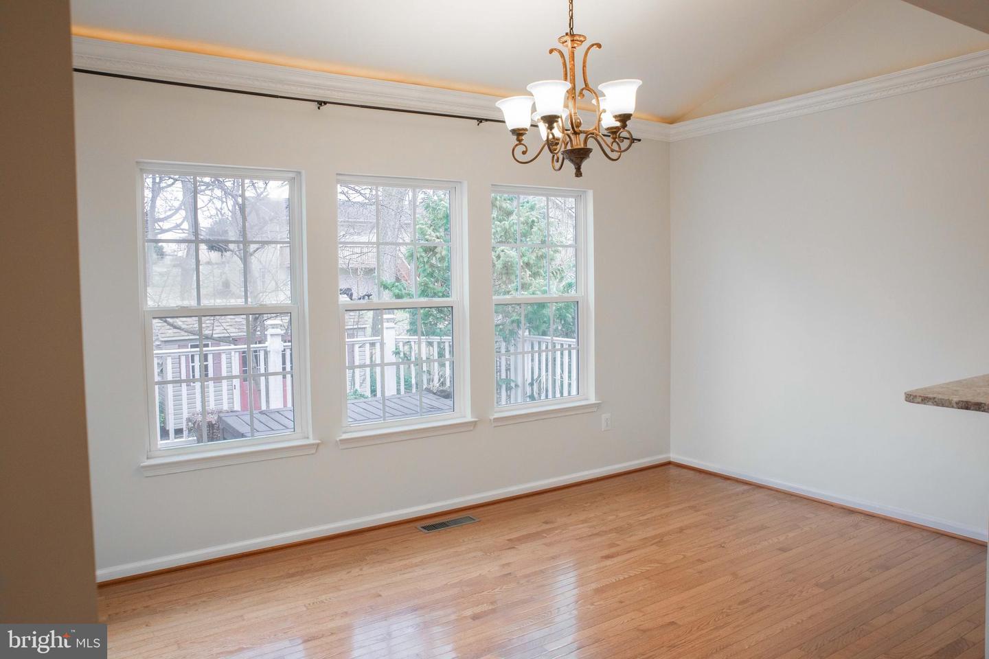 18136 Prestwick Ter Property Photo 15