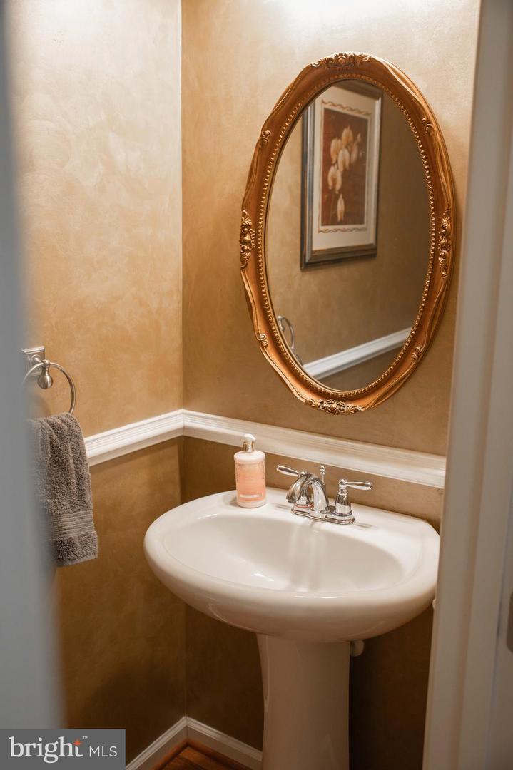 18136 Prestwick Ter Property Photo 16