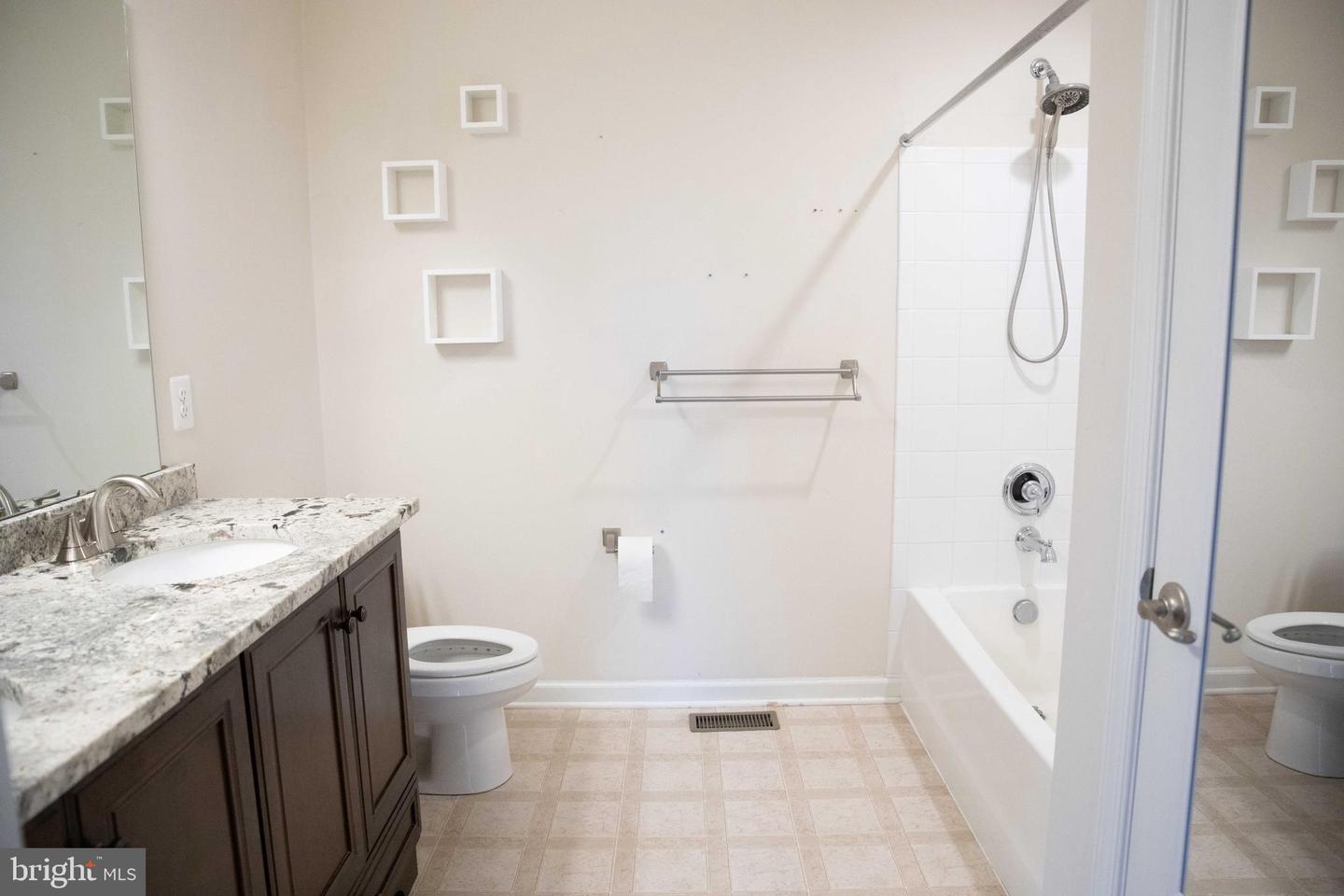 18136 Prestwick Ter Property Photo 47