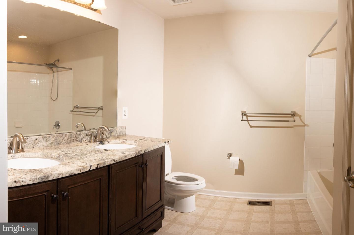 18136 Prestwick Ter Property Photo 63