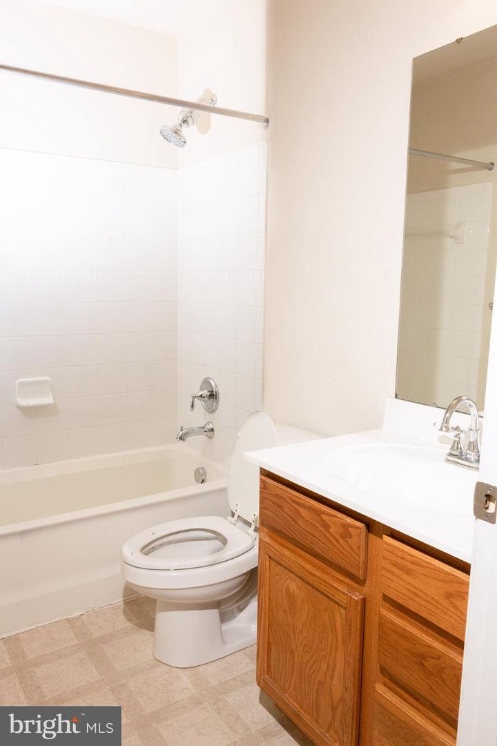 18136 Prestwick Ter Property Photo 66