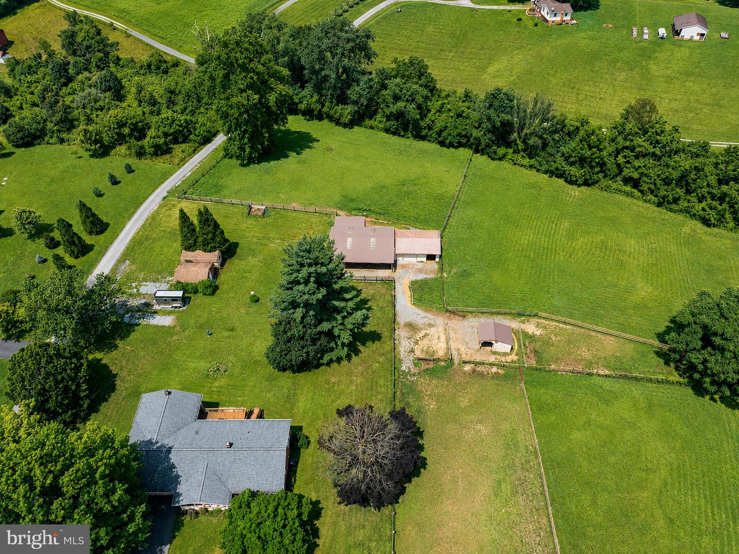 1752 Rohrersville Rd Property Photo 1