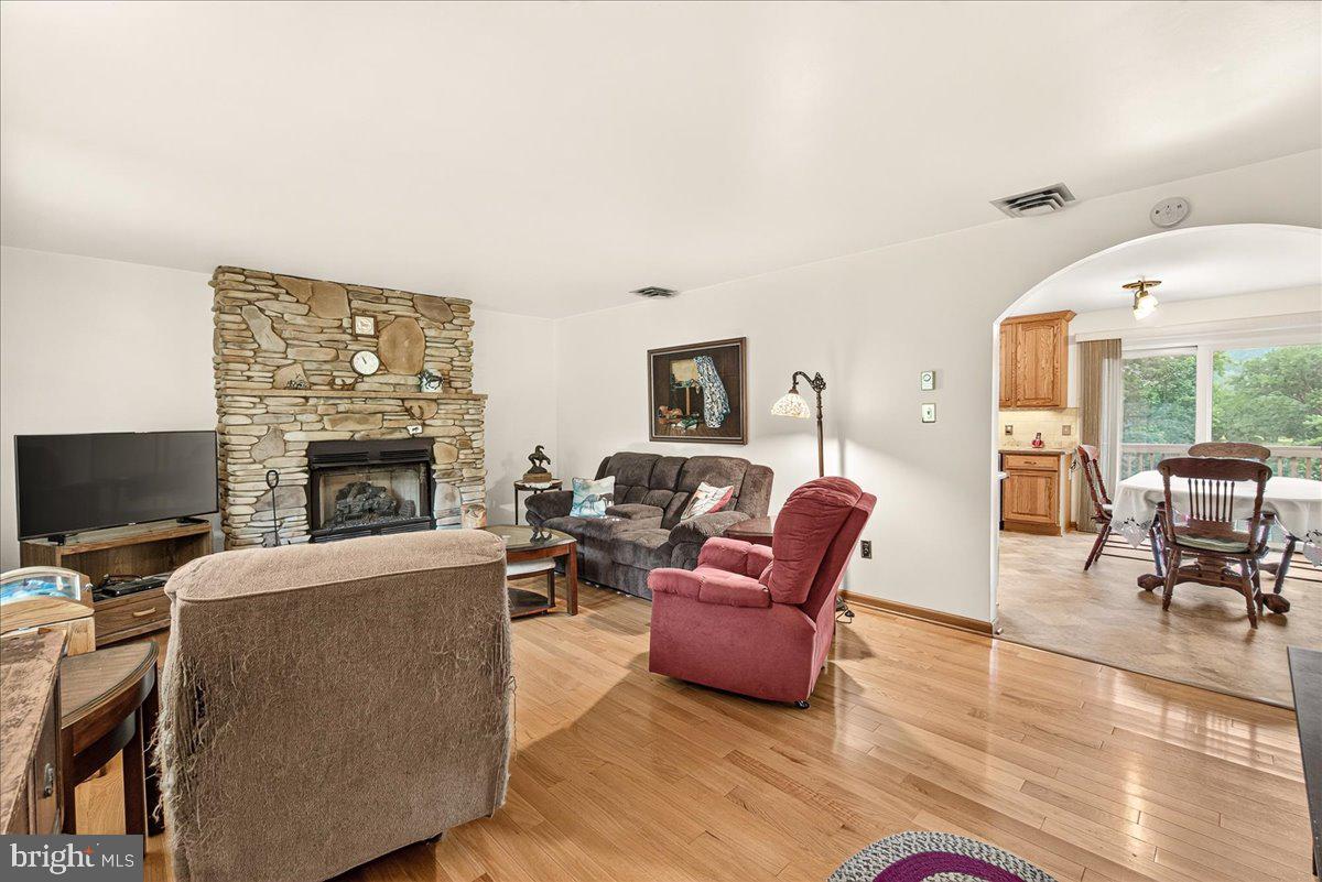 1752 Rohrersville Rd Property Photo 13