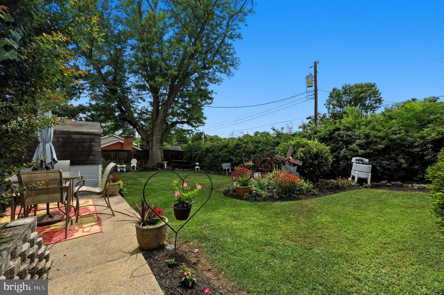 101 E Maple St Property Photo 64