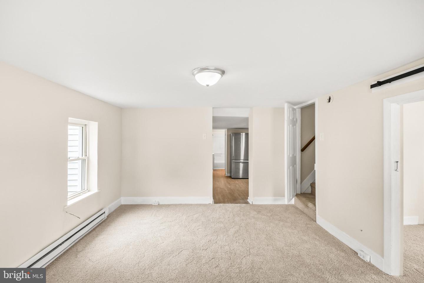 18003 Davis Ln Property Photo 9