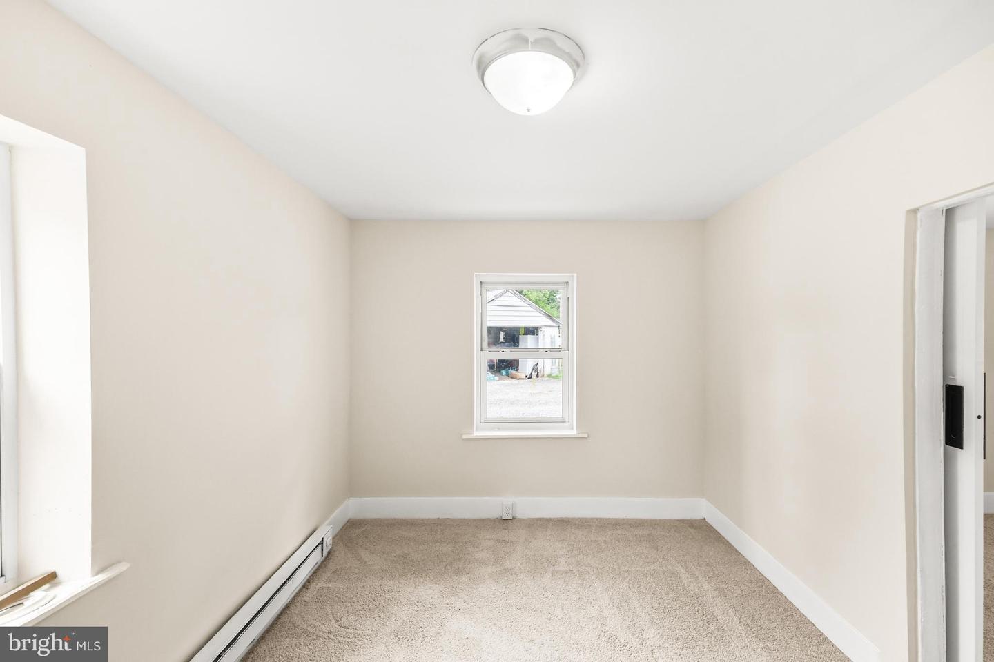 18003 Davis Ln Property Photo 14