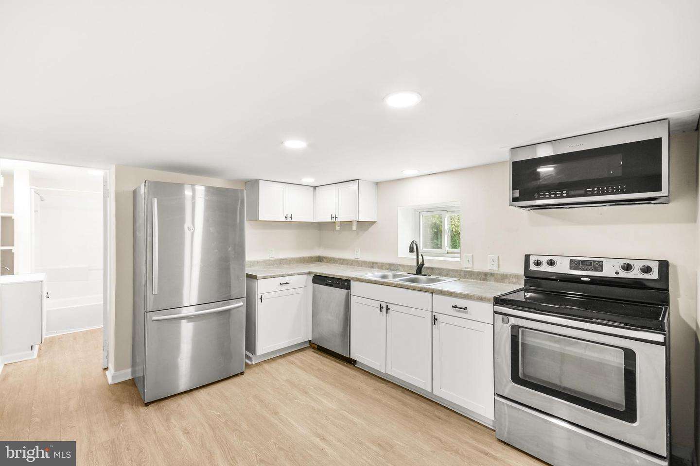 18003 Davis Ln Property Photo 17