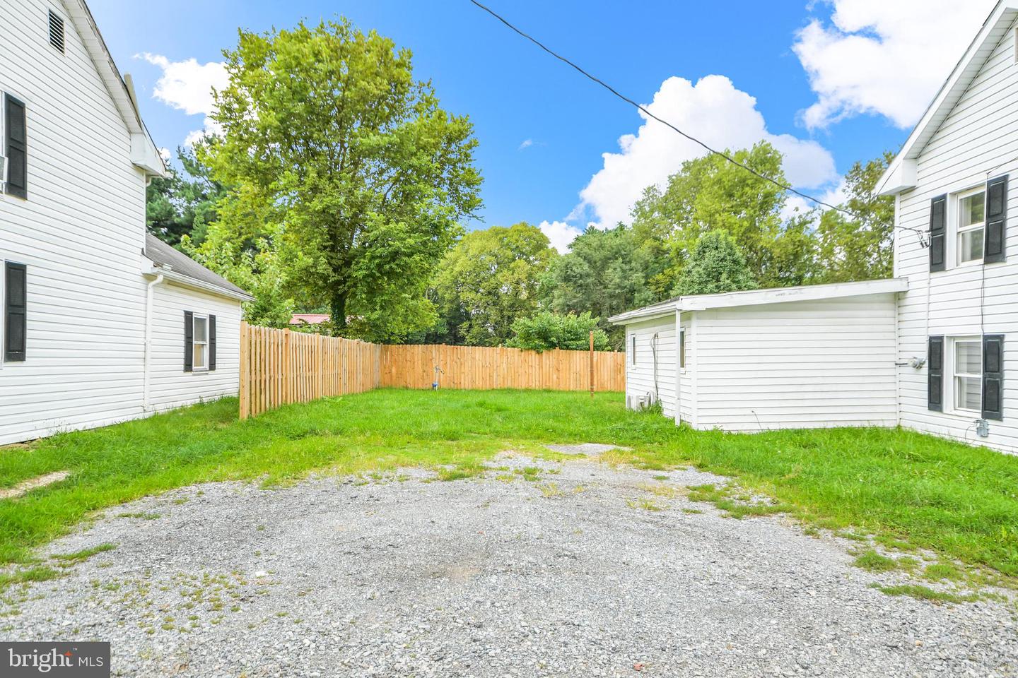18003 Davis Ln Property Photo 36