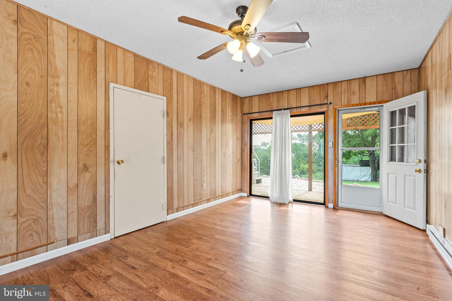 14435 White Oak Rdg Property Photo 35