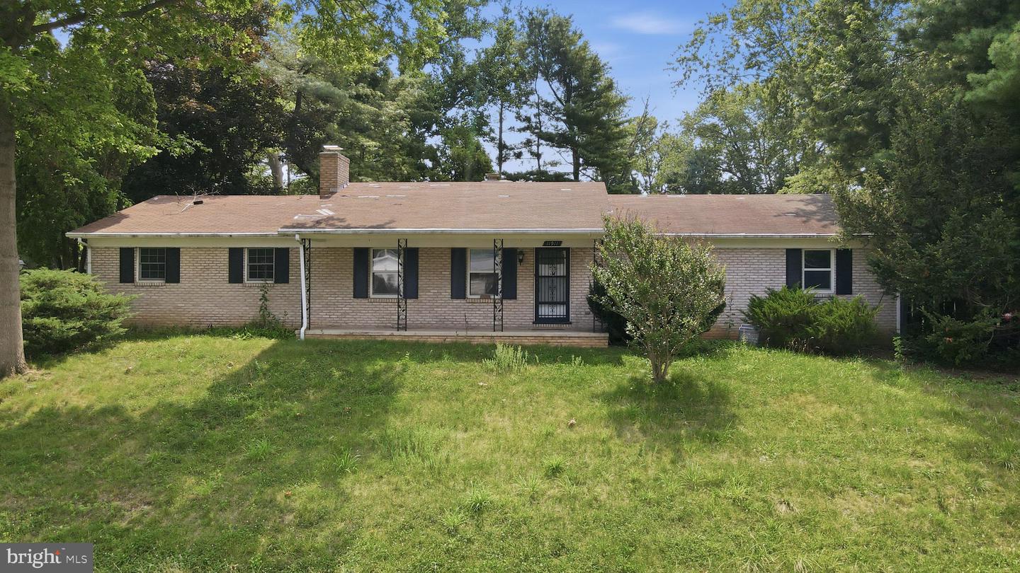 11911 Sycamore Dr Property Photo 1