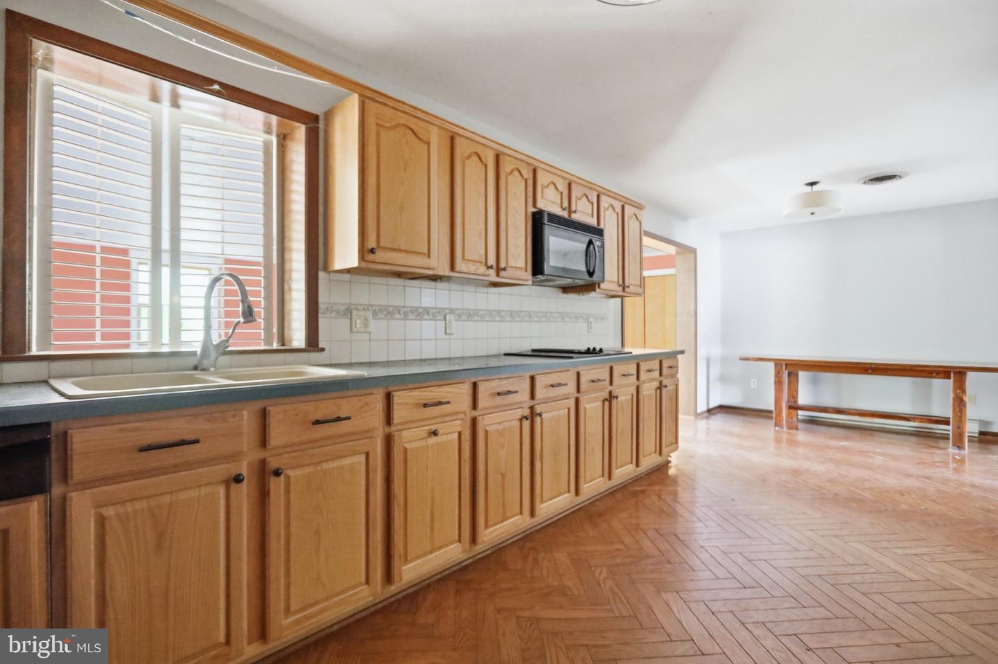 11911 Sycamore Dr Property Photo 10