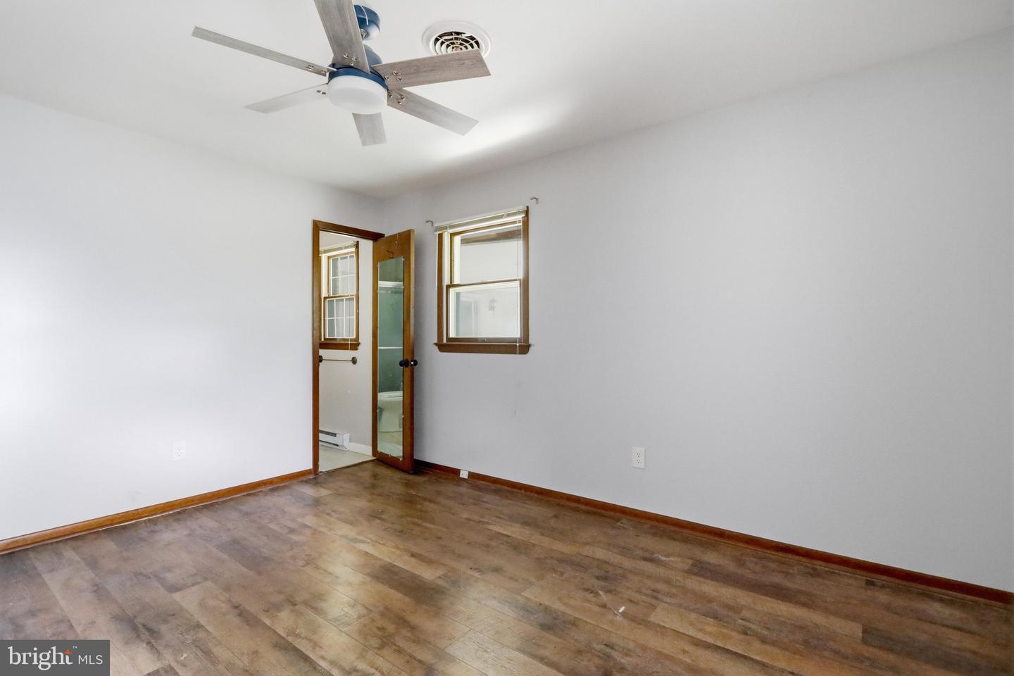 11911 Sycamore Dr Property Photo 22