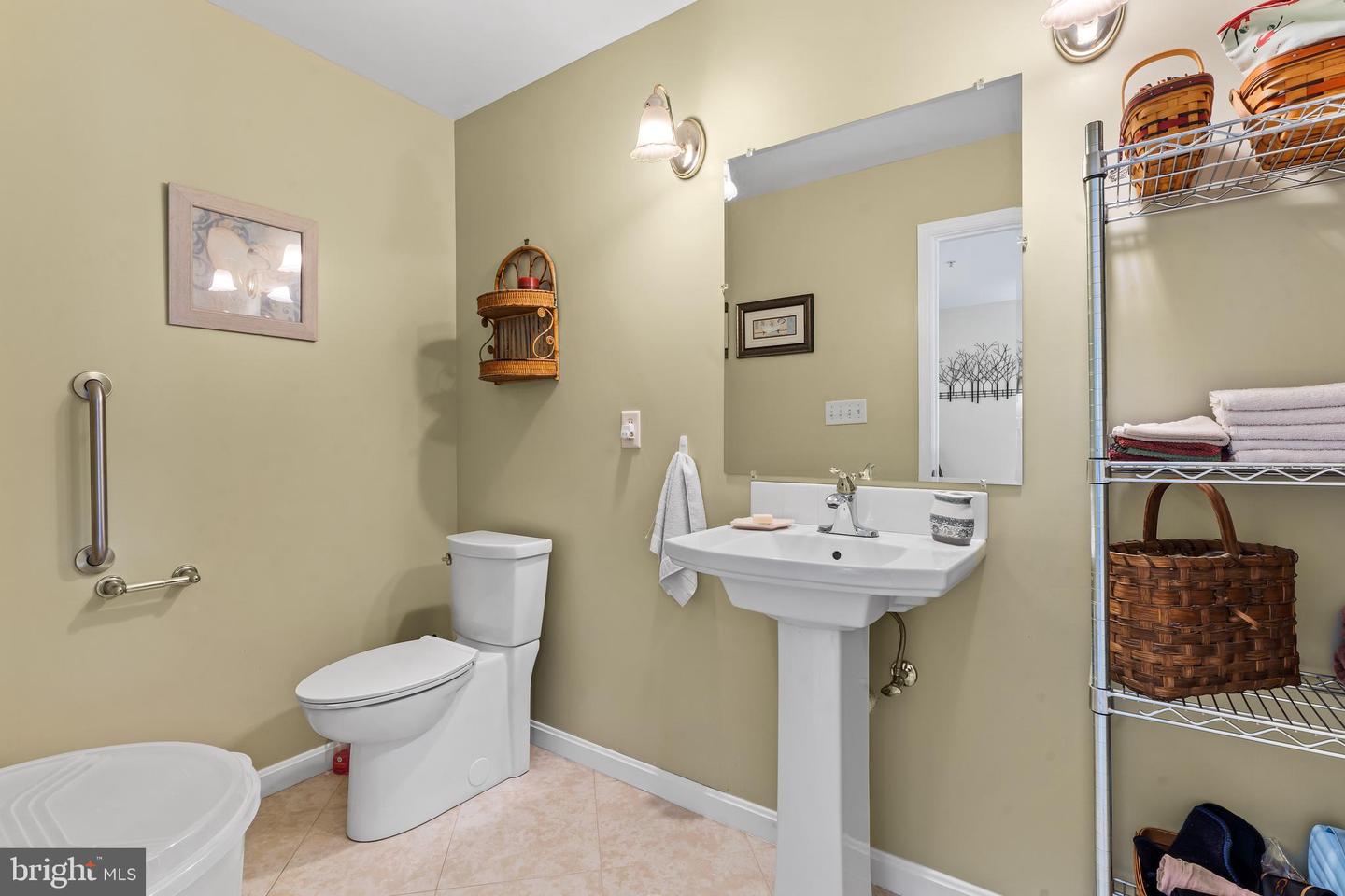 121 Chantilly Ct Property Photo 20