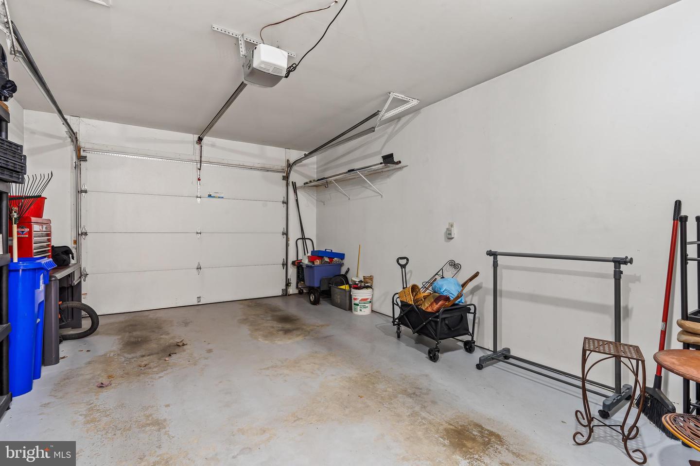 121 Chantilly Ct Property Photo 27