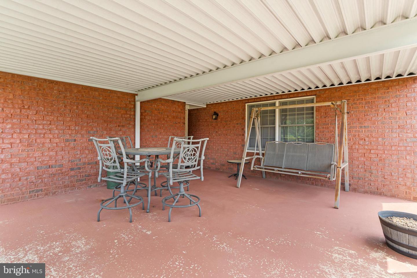 121 Chantilly Ct Property Photo 28