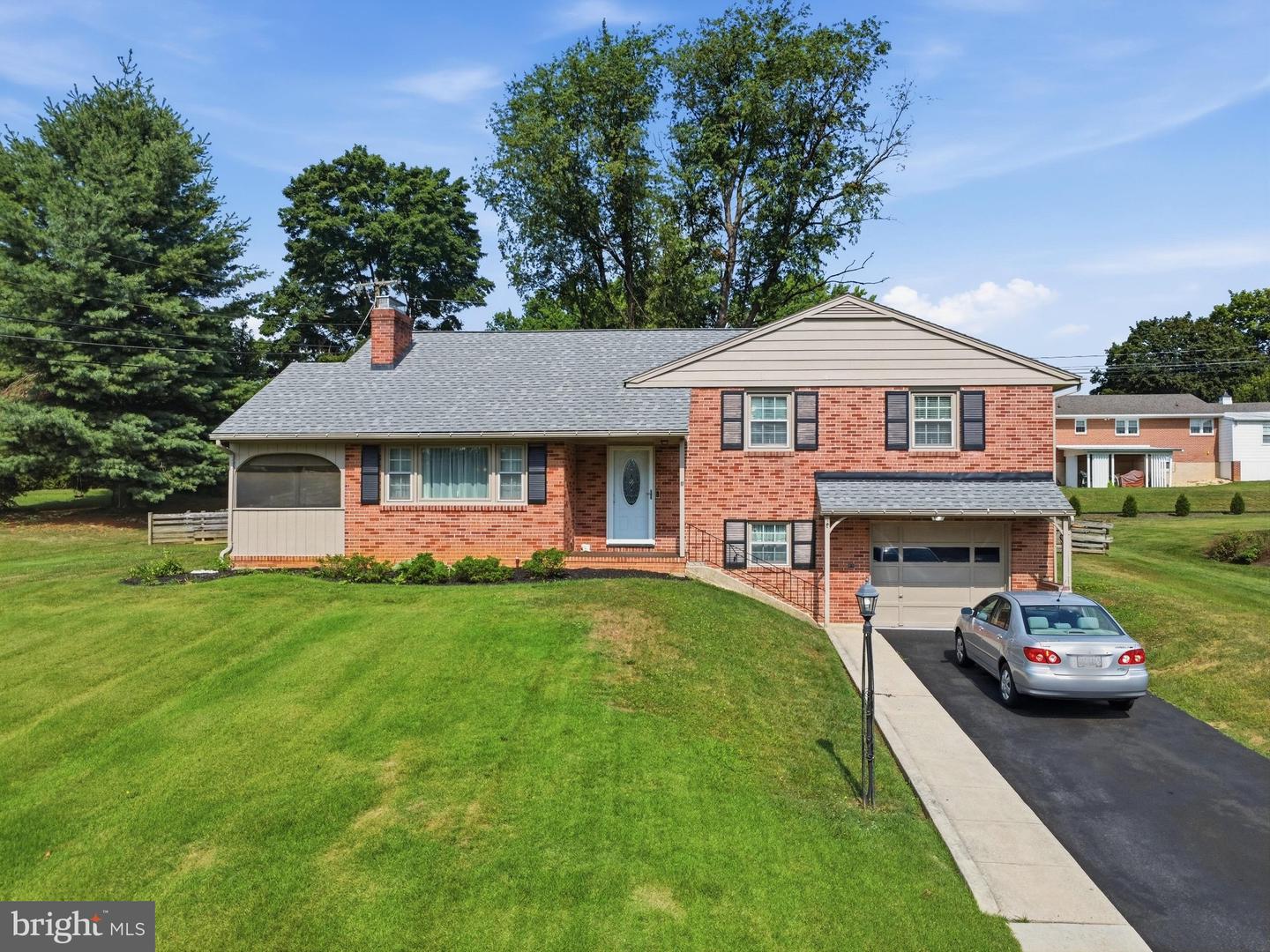12906 The Ter Property Photo 1