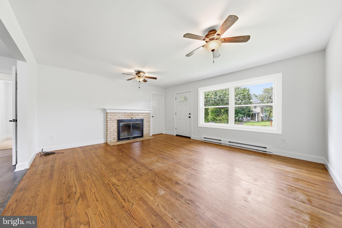 17031 Virginia Ave Property Photo 4