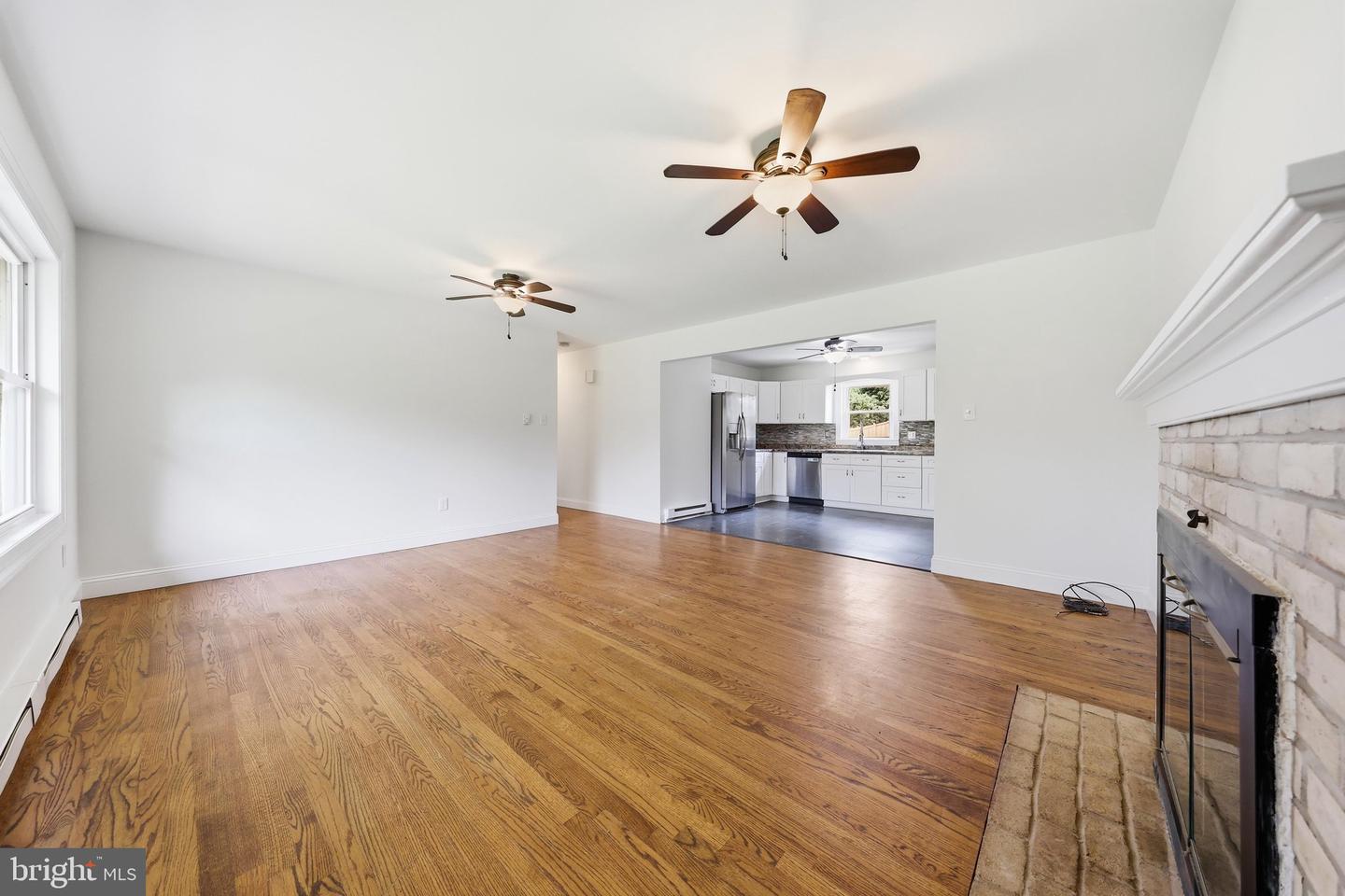 17031 Virginia Ave Property Photo 5