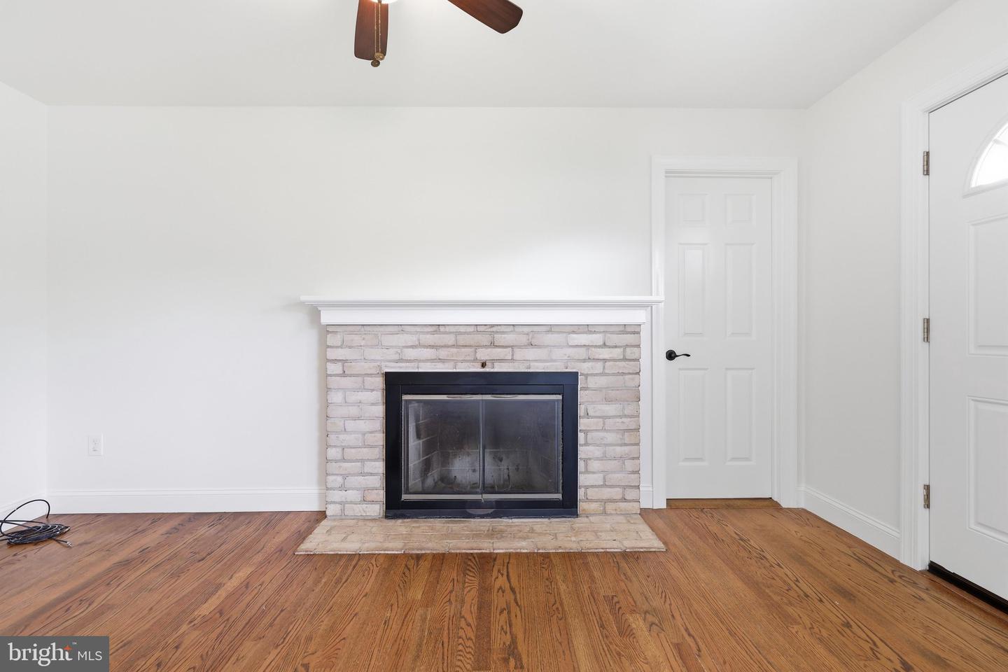 17031 Virginia Ave Property Photo 8