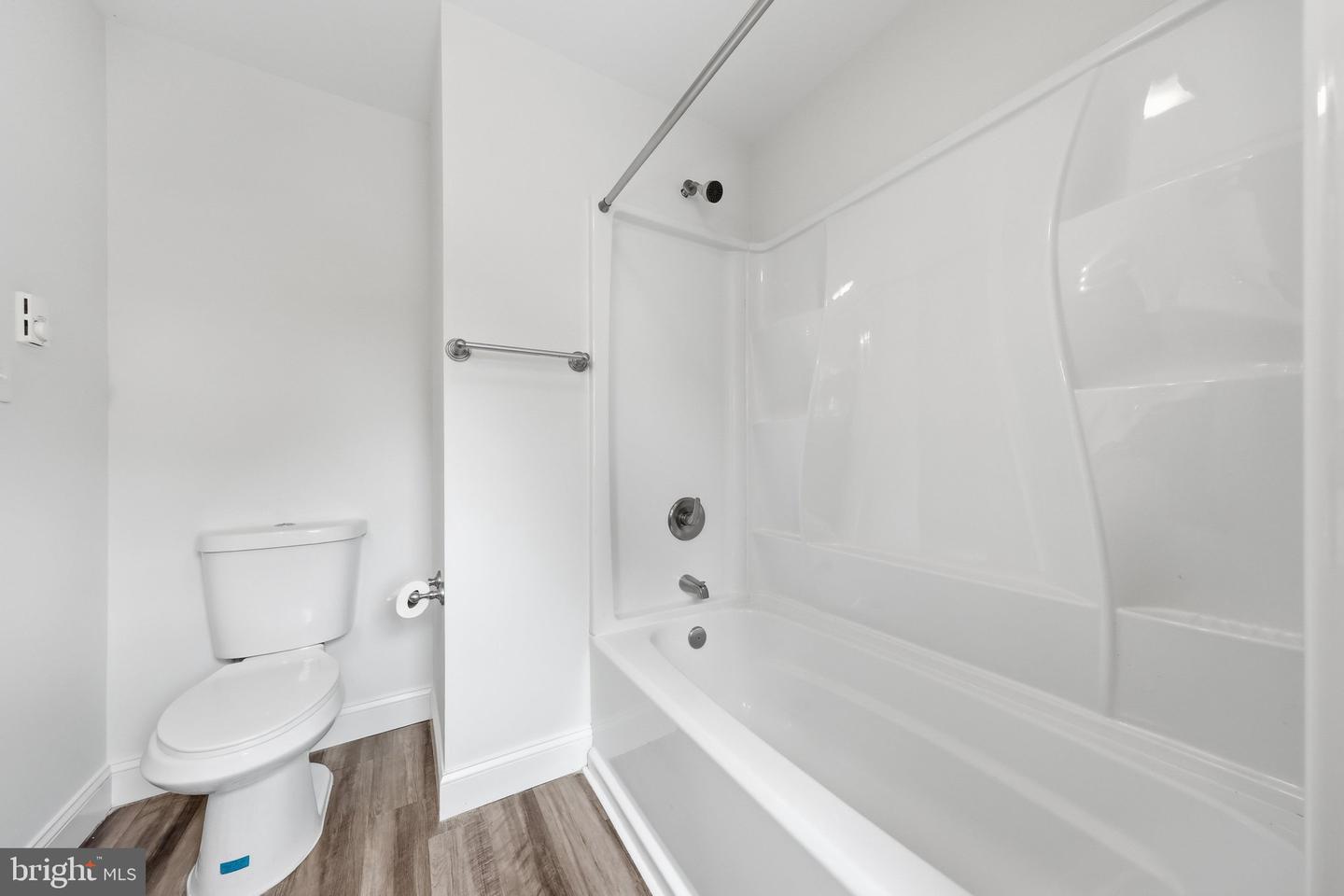 17031 Virginia Ave Property Photo 23